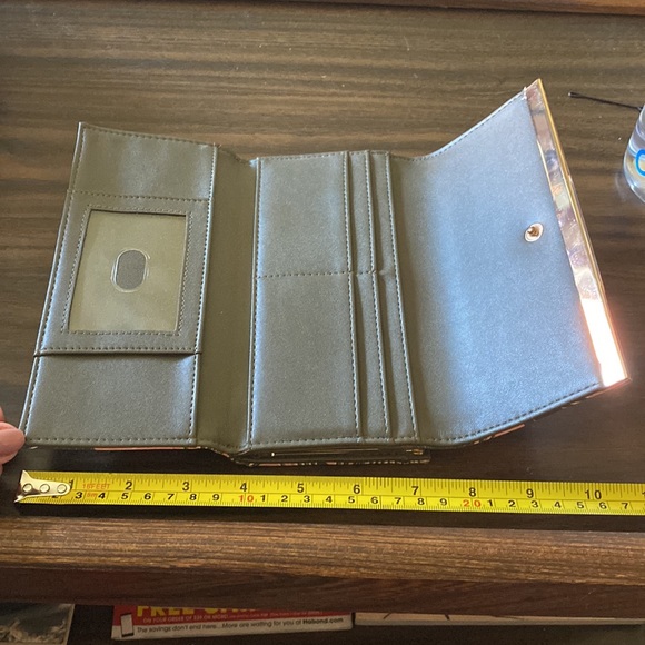 Pink/Olive Green with Palms Wallet, snap closure, Great Condition,Like New - Picture 3 of 7